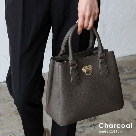 [^:sib-20084p]3Xy[X2wayg[gobOIRVANZgɁAmIƃb`vXB  tH[}JWA܂Ł Oʂ̃O^IRViȃANZgɁBLC߃R[fɂJWAX^Cɂ݁ALV[Ŋ􂵂܂B yĈ₷PUf ڂ͍ȂAϋvɗDꂽPUfނ̗pBꂪȒPŉJ̓łCyɂg܂B 2WAYdlŎR݂Ȏg nhtŎ莝͂AV_[XgbvgΌ|΂ߊ|ɂΉ\BV[X^Cɍ킹Ďg֗2WAYdlłB etŎg₷Q obO͎݌vȂ̂ŁAuƂ^̐Sz܂BetĂ邽߁A⏝ɂAꂢɂg܂B ڂ₷3̎[Xy[X 3̎[Xy[XɕĂAוXbLƐڂł܂B[|PbgŌ⏬qɂȂ炸Ao₷݌vłBTCY SIZEFF22cm / F21cmiӁj26cmiӁj / }`F13cm nhF33cm~F1.5cmA荂F11cm V_[xgF64`121cm~F1.6cmiO\/߉j [dlFAIi3Xy[X\j O|PbgFwʃt@Xi[t|Pbg1 |PbgFI[v|Pbg1At@Xi[t|Pbg1 V_[xgdʁF78g obÔݏdʁF514g fށFPU dlF2way obÕCJ̓t@Xi[ߋ}OlbgɂȂĂ܂B FFS[hyӎzvL̂ɂꍇ܂BɂCɂȂꍇ͈xAĂ炲gpB