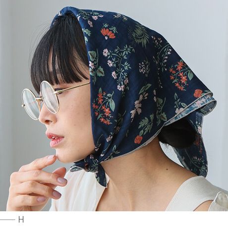 [^:nsz-30327z]̃R[fɃvXI ANZgɂ҂̑XJ[tB  \tg^b`ȃ|GXen _炩G̗ǂ|GXengpBɊĂ`N`NSłB ؂₩ȑ12 Iׂ12ނ̑fUCBt[A{^jJAt[cȂǖLxȃfUCłB lXȎg ɊāAɊāAɊāc̃ANZgɁBTCY SFS55cm~55cm dF25g fށF|GXe