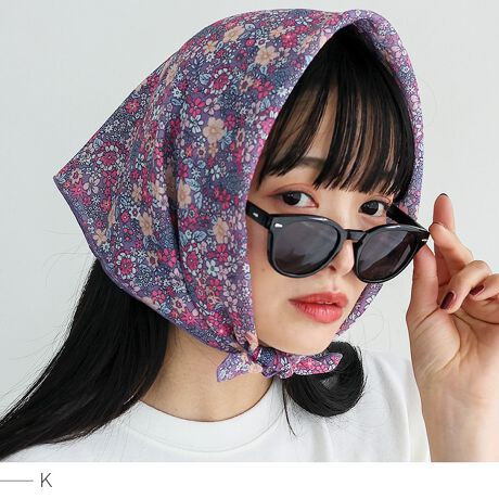 [^:nsz-30327z]̃R[fɃvXI ANZgɂ҂̑XJ[tB  \tg^b`ȃ|GXen _炩G̗ǂ|GXengpBɊĂ`N`NSłB ؂₩ȑ12 Iׂ12ނ̑fUCBt[A{^jJAt[cȂǖLxȃfUCłB lXȎg ɊāAɊāAɊāc̃ANZgɁBTCY SFS55cm~55cm dF25g fށF|GXe