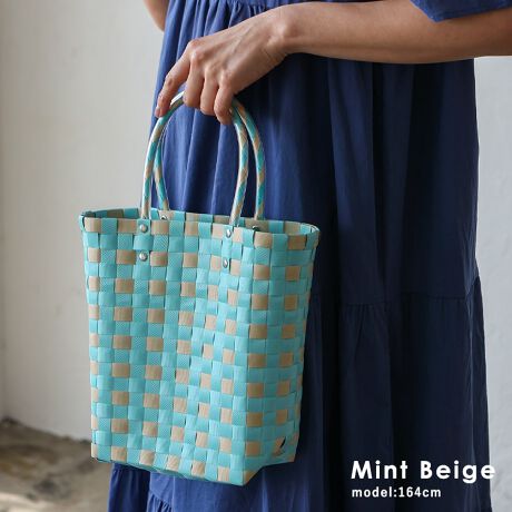 [^:nsb-30338z]XNGAJh~jobOʂAtăV[Yɂ҂̃Jh~jobOBJhobOƂ̓LVRł̓}VFijobOӖ܂BڂJtŉ炵AƂĂvȂ̂ŃKVKVg閜\ACełB|vsfނ̃e[vAЂƂЂƂōꂽLVR̎H|i̊yA͂łBɋAGĂTbƐ@OKJɋAĂTbƐ@̊ȒPB܂AKVKVgĉĂ􂦂̂ŉJ̓r[`ɂ҂Bg͎R݈ߕG݂̎[ɂ֗ŁAlXȗprłg܂ByʂŎ^т₷îo͂̂ƁAyďvȂ̂łobOƂďd󂵂܂BJtŌIȃfUC̓rrbhȐFgAR[fBl[g̃ANZgɂȂ܂BĂɂ҂ȃghACełBX^CbVȏc^fUCTCYSIZEFF25cm / F23cmiӁj18cmiӁj / }`F10cmnhF32cm~F1cmA荂F12cmO|PbgFȂ|PbgFȂobÔݏdʁF186gfށF|G`obÕCJ̓I[vɂȂĂ܂B