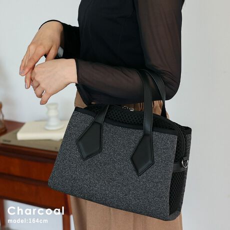 [^:ubb-sp-0478]lIv[2wayXNGA~jobOVѐSvXꂽXNGAg[g[obOB lۂJWAR[fɂ҂ȃobOo܂B  3Xy[X[ C[̑OɃ}OlbgtXy[X̂ŁAobO̒ŖqɂȂ肪ȉוɎ[ł܂B XNGAtHobO X}[gŔXNGAtHAǂȃX^Cɂ킹₷Aꂢ߃R[f͂JWAȕɂ킹Ă܂B Rrfނł NbV̂郁bVfނƁA_CrOX[cɎglIv[fނgpAyʂŏvȍɁB 2WAYdlŎR݂Ȏg V_[obOƂĂAnhobOƂĂg֗2WAYfUCB\Ȃ̂Ō|E΂ߊ|ƕύX\BTCY SIZEFF19cm / F26cmiӁj28.5cmiӁj / }`F11cm nhF33cm~F1.8cmA荂F12cm V_[xgF78`132cm~F3cmiO\/߉j O|PbgFOʃ}Olbgt|Pbg1Awʃ}Olbgt|Pbg1 |PbgFI[v|Pbg1At@Xi[t|Pbg1 V_[xgdʁF95g obÔݏdʁF452g fށFlIv[ dlF2way obÕCJ̓t@Xi[ɂȂĂ܂B FFjbP