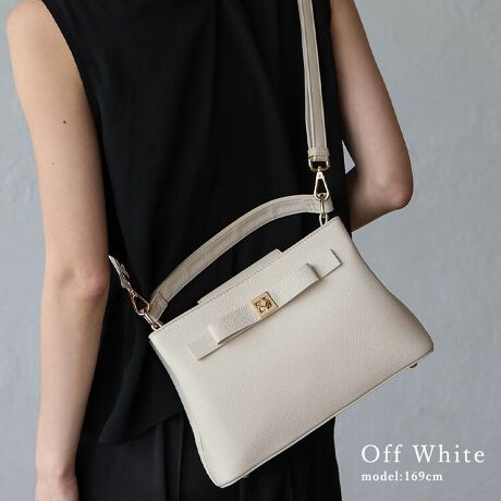 [^:sib-20086n]{fUC2waynhobOt{iȃANZgA肰Ȃ؂₩͂̃nhobOB{v̍_炩㎿ȃVNU[gpAiȈۂɁBgނقǂɖ킢[ȂAp܂BZj[fC[܂Ŋw⑲ƎȂǂ̃Zj[V[͂AJWAȂoɂ҂BetŎg₷QobO͂Ǝ݌vȂ̂ŁAuƂ^̐Sz܂BetĂ邽߁A⏝ɂ̂|CgBd؂tt@Xi[|PbgobO̒Ƀt@Xi[t̎d؂|PbgzuBMdi؂ȏ蕪Ď[ł̂ňSłBԂ}OlbgdlŒgɂJ₷}OlbĝԂfUCŁAobO̒gɂAvCoV[BX}[gŎpIȎdlłBTCYSIZEFF17cm / F23cmiӁj26.5cmiӁj/ }`F9.8cmnhF23cm~F2.7cmA荂F9cmV_[xgF63`122.5cm~F1.7cmiO\/߉jO|PbgFwʃt@Xi[t|Pbg1|PbgFI[v|Pbg1At@Xi[t|Pbg1At@Xi[td؂|Pbg1V_[xgdʁF88gobÔݏdʁF485gfށF{vdlF2wayobÕCJ̓}OlbgɂȂĂ܂BFFS[hyӎzv́AɑώキAV~EԂ̌ƂȂA̐FAFڂ肪܂̂łӉBJ␅ɔG炵ꍇ́A΂₭炩zŐCA`𐮂ĕKAĉBhC[EXg[u̍ł̊͂߉B