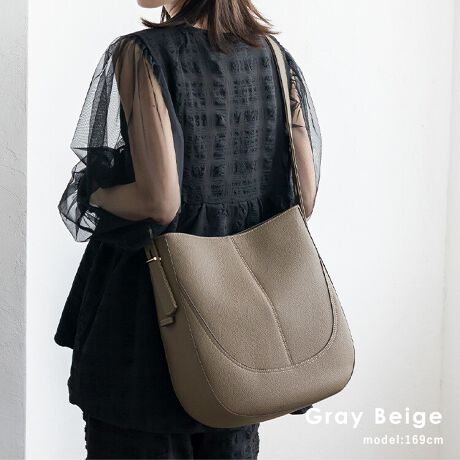 [^:sib-20101p]l̖ɊYAiȃEhnhobOBxgnhnh͋Œ߂łA|ɂV_[ɂg2WAYdlBEhtH_炩Ȋۂ݂ттtH炵ĂāAItBXł̂ƂۂɂAx̃JWAȑɂ}b`AV[I΂Ȃ\obOłBA4TCYΉi}OzbN͕܂܂jʋ΂̏ށA^ubgAĜ܂INBוĂ[B6̎[|PbgobOOɕ̃|PbgzuĂ̂ōׂ₩Ȏ[܂ByĈ₷PUfތڂ͍ȂAϋvɗDꂽPUfނ̗pBꂪȒPŉJ̓łCyɂg܂BTCYSIZEFF32cm / F30cmiӁj20cmiӁj / }`F12cmV_[xgF60`94cm~F3cmiO\/߉jV_[xgF24`45cmO|PbgFwʃ}Olbgt|Pbg1|PbgFI[v|Pbg3At@Xi[t|Pbg2obÔݏdʁF437gfށFPUdlF2wayobÕCJ̓}OlbgɂȂĂ܂BFFS[hyӎzvL̂ɂꍇ܂BɂCɂȂꍇ͈xAĂ炲gpB