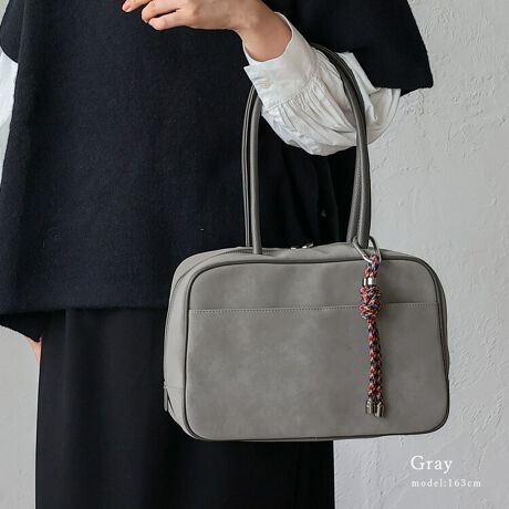 [^:inb-90088p]VvtH̃{XgobOɃ~bNXR[h̃`[ANZgB~j}ȃtHŒʋ΂łfC[łg܂Bgh̃XG[h^b`PUfނgpB肵J[ōoBR[f̃ANZgɁBO[F͊pxɂĔZWy߂܂B傫JČ₷{XgobOB̕Ki[łAǂTCYBz500ml̃ybg{g[\Bg₷ɂBwʂɂ̓I[v|PbgtĂ̂ŁAX}[gtHȂǂTbƎo܂BghMIXR[h̃`[tBANZgɂȂMIXR[h͊OăL[z_[ƂĂgĂIVBSIZESPECSIZEFF20cm / F30cm / }`F11cmnhF56cm~F1.5cmA荂F24cmO|PbgFwʃ}Olbgt|Pbg1|PbgFI[v|Pbg2At@Xi[t|Pbg1obÔݏdʁF468gfށFPUobÕCJ̓t@Xi[ɂȂĂ܂BFFVo[yӎzvL̂ɂꍇ܂BɂCɂȂꍇ͈xAĂ炲gpB