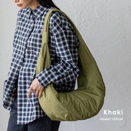 [^:nsb-30364z]VvȂ̂ɉfBlJWAV_[obOۂOtHRƂۂ݂̂tH炵AōۂȂꂽۂɁBghvXĂ܂BVvō킹₷ʂ̂ȂVvfUCAǂȃR[fBl[gɂRɃ}b`BfC[gɂ҂łB肰ȂANZgɎ咣ȂfUCȂAŃR[f̃|CgɁBVvR[fƂɈ܂BAE^[̏ォK߂̃V_[XgbvŁÃAE^[HDĂ|΂߂Nɂł܂BLV_[ŗD|SnL݌ṽV_[ɐH݂ɂAԂ̎gpłKBfC[̂oɗ鑶݂łB▭TCYŎg₷傫ȂTCYŁAKvȂ̂[Bgyɏoɂ傤ǗǂoXłBTCYSIZEFF19cm / F46cmiӁj22cmiӁj / }`F19cmnhF88cm~F11cmiѕ:5cmjA荂F48cmO|PbgFȂ|PbgFI[v|Pbg1At@Xi[t|Pbg1obÔݏdʁF157gfށFiCobÕCJ̓t@Xi[ɂȂĂ܂BFFVo[