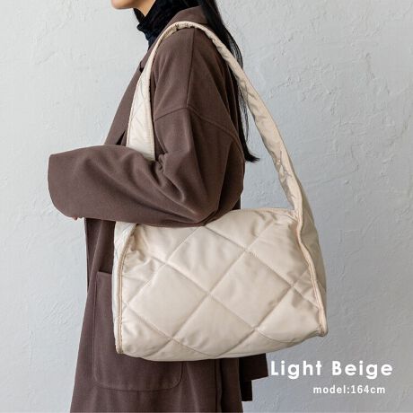 [^:nsb-30365z]y₩Ɖ炵𖈓g郏V_[ByʃiC~傫߃LeBOy₩ȃiCfނɁA傫߂̃LeBOXeb`vXBӂ犴lۂĂ܂BXNGA^ŏiȕ͋CJWAȂXNGA^̃VGbgBlۂĂfUCŁALX^CɃ}b`܂Bڈȏ̎[̓}`L̃XNGA^ARpNgɌĂ[Bו𐮗₷AfC[gɂ֗łBlC̃V_[gĥ郏V_[fUCBLV_[ň芴AɐH݂ɂ̂|CgłBS̃t@Xi[dlԌ̓t@Xi[JňSBוAg₷B▭TCYŃ}`Ɋ傫Ȃ▭ȃTCYB莝E|E΂߂ƁAǂȎłT}ɂȂ閜\obOłBTCYSIZEFF21cm / F33cmiӁj35cmiӁj / }`F13cmnhF85cm~F4.5cmA荂F37cmO|PbgFȂ|PbgFt@Xi[t|Pbg1obÔݏdʁF240gfށFiCobÕCJ̓t@Xi[ɂȂĂ܂BFFVo[