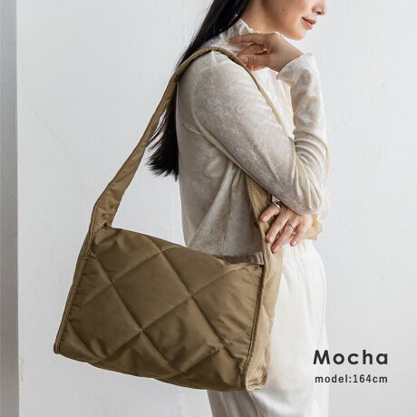 [^:nsb-30365z]y₩Ɖ炵𖈓g郏V_[ByʃiC~傫߃LeBOy₩ȃiCfނɁA傫߂̃LeBOXeb`vXBӂ犴lۂĂ܂BXNGA^ŏiȕ͋CJWAȂXNGA^̃VGbgBlۂĂfUCŁALX^CɃ}b`܂Bڈȏ̎[̓}`L̃XNGA^ARpNgɌĂ[Bו𐮗₷AfC[gɂ֗łBlC̃V_[gĥ郏V_[fUCBLV_[ň芴AɐH݂ɂ̂|CgłBS̃t@Xi[dlԌ̓t@Xi[JňSBוAg₷B▭TCYŃ}`Ɋ傫Ȃ▭ȃTCYB莝E|E΂߂ƁAǂȎłT}ɂȂ閜\obOłBTCYSIZEFF21cm / F33cmiӁj35cmiӁj / }`F13cmnhF85cm~F4.5cmA荂F37cmO|PbgFȂ|PbgFt@Xi[t|Pbg1obÔݏdʁF240gfށFiCobÕCJ̓t@Xi[ɂȂĂ܂BFFVo[