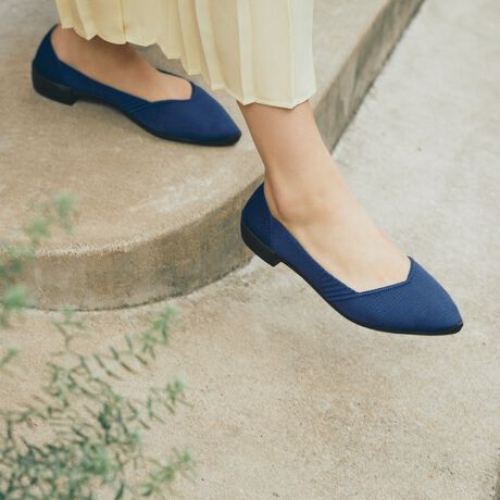 デイリーに使えるパンプス