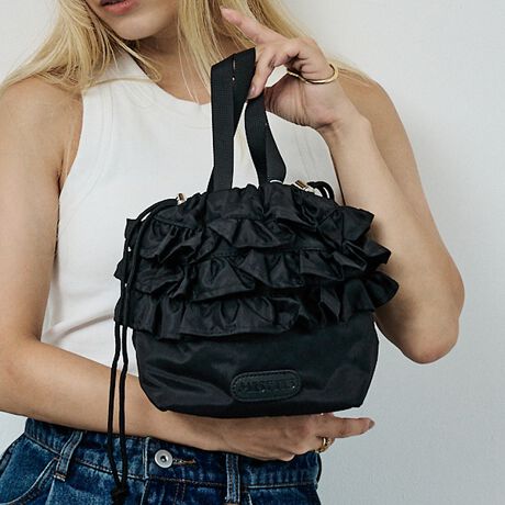 [^ԁF38513961001]ӂ3itڂAВ^Cv2WAYobOBMU[Ղ̃iCny₩ŁAx̑lJWAɂ҂̃fUCBh[XgOŌLbƍi΁ARƊۂtHɁBV_[xgtĎ΂ߊ|ɂ΁A肪󂢂ĊOoKB莝łg2WAYdlꂵ|CgBRpNgȂAڈȏ̎[͂łzEX}zE|[`͂Aybg{g[\BV[YXɎgJ[WJŁAR[f̃ANZgɂ߁B[J[iԁF155345idl@ВJdl@V_[xgO\@|Pbg~1TCY(cmj@{́FH23cm~W21cm~D11cm@F28cm@V_[F66`125cmdigj@220TCYڍׂ͕uőTCYłBiƂɏdʓ덷܂ByӎzߏȖC⎼ԂŎgp܂Ƒ̈ߗނւ̐FڂFꍇ܂BA⍫ɂ葽̃Vꍇ܂B\߂Bi摜́A̓p\RȂǂ̉{ɂAۂ̐FƈقȂČꍇ܂B炩߂B摜̏i̓TvłBi̐F̖ڈ́AiP̂̉摜QƂBigpOɁA^OɋLڂĂu舵̒ӏvu\vKmFBiɕsǂꍇAє̔j܂Ă܂B炩߂BîCɓo^?^bvorNbNIJ[̍ēׂAXg1_̒ʒmAZ[̍ۂ̒ʒm󂯂鎖ł܂BuĥCɓo^ ViēׂȂǁAuĥȏ󂯂鎖o܂BubN fFH156 pTCYFFO[W fFH170 B76 W56 H87 pTCYFF_[NIW fFH170 B76 W56 H87 pTCYFF