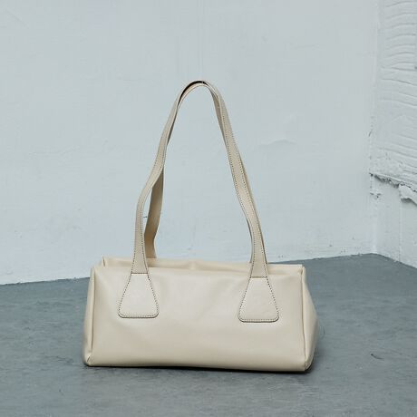 [^ԁF38513961005]X^CbVȉtH͂̃{XgobOBnh̕t傫߂ɃfUCAꂽۂɎdグ܂BJ͕֗ȃ_uWbp[dlŁAו̏oX[YB}ꂽfUCłAWbp[tŒgяoSz͂܂Bɂ͏̐ɕ֗ȃ|PbgtBƏ_炩ȑfފŁAƂRɃtBbgBXbLƎ₷Agɂ҂łBJWAItBXX^C܂ŁALR[fɃ}b`閜\obOłB[J[iԁF101882idl@|PbgTCY(cmj@{́FH14cm~W30cm~D15cmdigj@300TCYڍׂ͕uőTCYłBiƂɏdʓ덷܂ByӎzߏȖC⎼ԂŎgp܂Ƒ̈ߗނւ̐FڂFꍇ܂BA⍫ɂ葽̃Vꍇ܂B\߂Bv̐n͌oN򉻂\܂Bi摜́A̓p\RȂǂ̉{ɂAۂ̐FƈقȂČꍇ܂B炩߂B摜̏i̓TvłBi̐F̖ڈ́AiP̂̉摜QƂBigpOɁA^OɋLڂĂu舵̒ӏvu\vKmFBiɕsǂꍇAє̔j܂Ă܂B炩߂BîCɓo^?^bvorNbNIJ[̍ēׂAXg1_̒ʒmAZ[̍ۂ̒ʒm󂯂鎖ł܂BuĥCɓo^ ViēׂȂǁAuĥȏ󂯂鎖o܂BubN fFH170 B76 W56 H87 pTCYFF