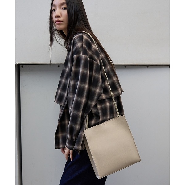 [�}���C]�yFAVORI�z�X�N�G�A �V�����_�[�o�b�O/�m�~�l�iNOMINE�j �O���[�W��