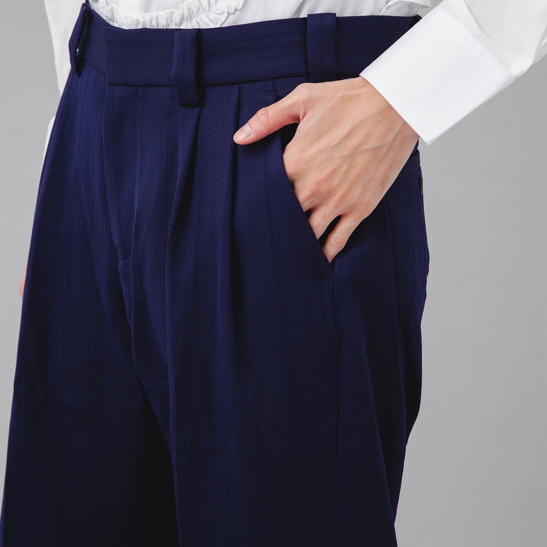 VIKTOR&ROLF(ヴィクター＆ロルフ) ダブルタックストライプスラックス