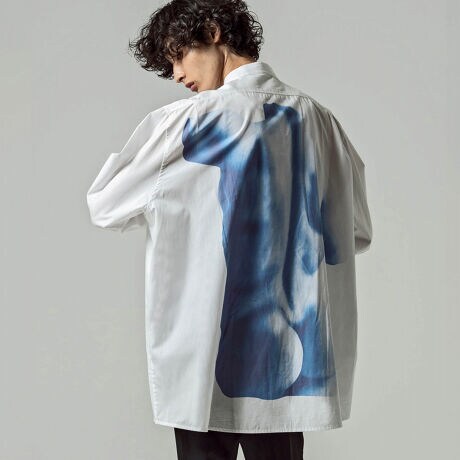 VIKTOR&ROLF(ヴィクター＆ロルフ) バックプリントタキシードシャツ 