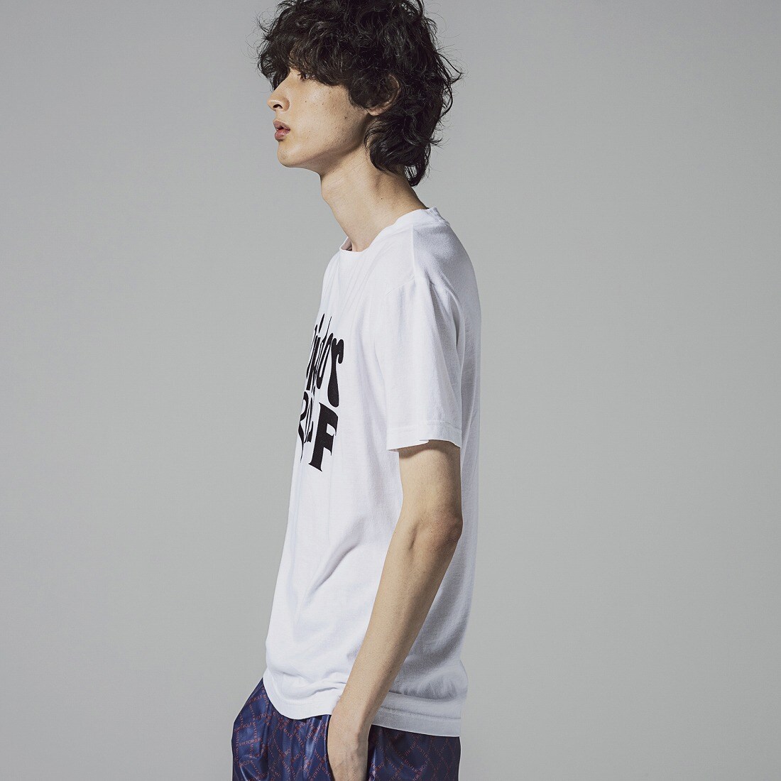 限定セール tシャツ Tシャツ VIKTOR＆ROLF(ヴィクター＆ロルフ)SEAL T