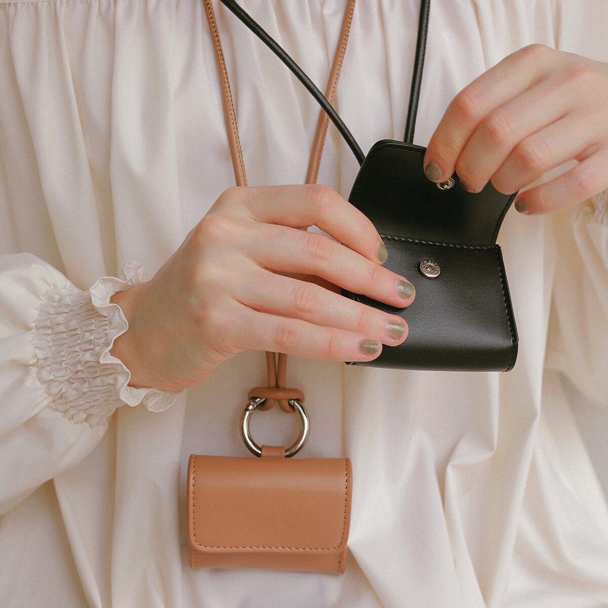 ネックレス エアポッズ ポーチ | エフォル(EFOLE) | マルイウェブチャネル