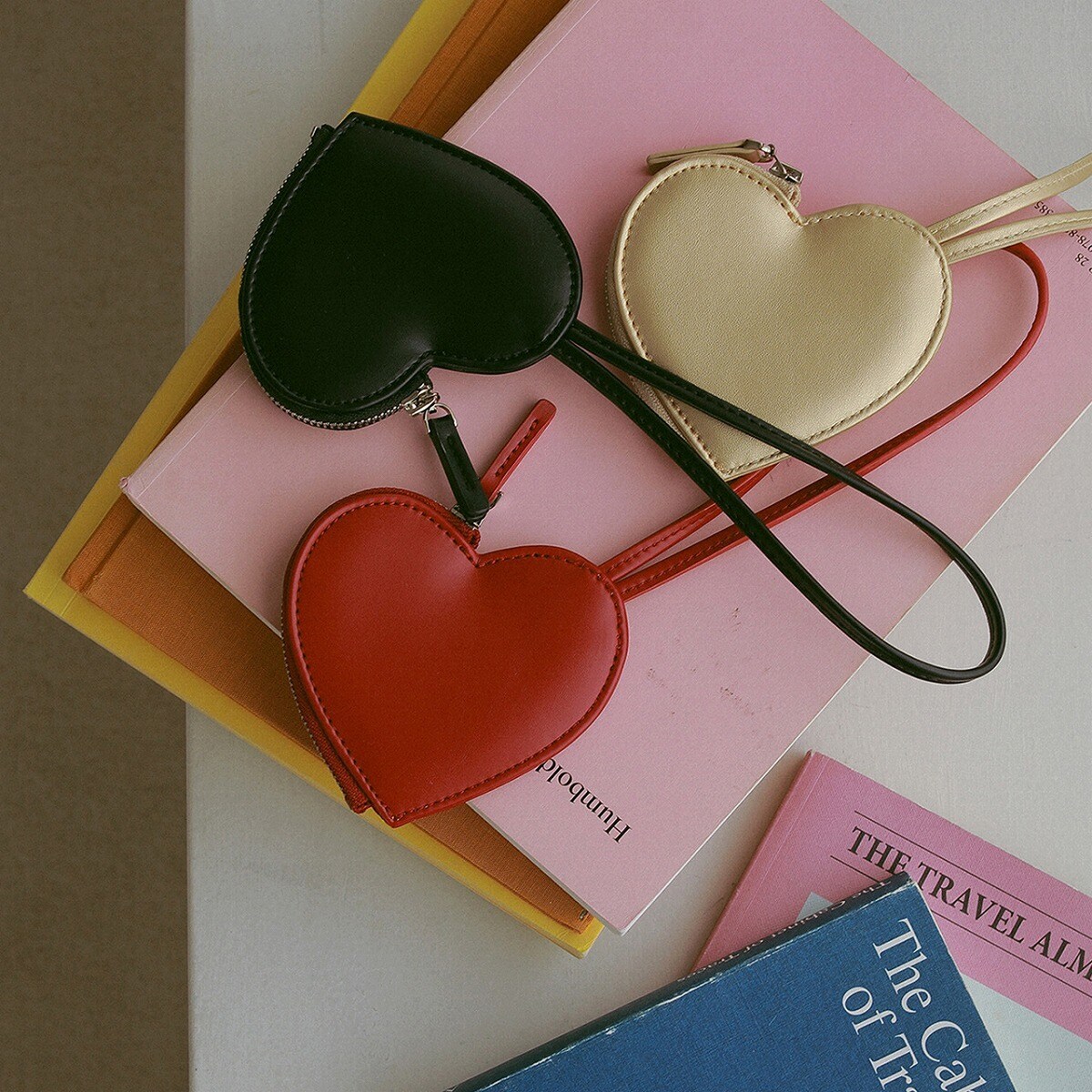 激レア✨コーチ 手帳 フォトフレーム キーリング チャーム エナメル ハート　黒 17color- ファッション 激レア✨コーチ 手帳 フォトフレーム