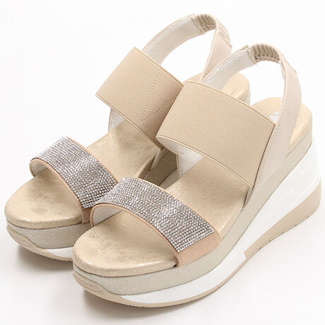 [^:5272]MUUM@LL_uxgT_POINTEܐɒ悢ANZg̃CXg[Eb̃XgXa炰SXgbvŁAX|[eB[ɁIE4.5cm9.5cm̃{[\[ŃX^CAbvEEyXobNxg^Cv