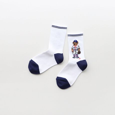 [^:04863756]POLO RALPH LAUREÑLbY\bNX␢EgȃN}hƂĒmu|xAvfUCꂽJWA\bNXłBwj⑲Əj ق̋CnAj̕ĩvXɂ߂łBâjv[gAƂԂv`MtgɂœKłB` POLO RALPH LAUREN `u| t [v́A1967NɃAJ j[[NɂāAt [ɂlN^C̃uhƂĎn܂܂B݂ł́AẼt@bVƊEɂāAłAJ\郉CtX^CEuḧɂȂ܂BCMX̓`Iȃt@bVAJɃAWAJEgbh́AACr[Et@bV̐I݂łBLŗzIȃCtX^Cڎw㎿ȃACeĂĂ܂BuhFPOLO RALPH LAURENi | t [ jJ[F90.zCgA93.CgO[TCYF19-21cmA22-24cmQlN18-20cm@ 7 ` 820-22cm@ 9 ` 1022-24cm@11 ` 12΁TCYɂ͌l܂̂ŁA܂łڈƂĂgBdlEF|xAfށF.iC.|E^F̔FijiCKC