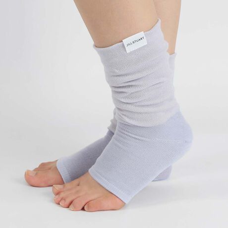 [^:93140005]W X`A[g̃VN\bNXWEB iCKCEICVbvȊOł͎舵͂܂B_炩ߕt̂ȂVGbgŁAԂAQɉKɉ߂ĂgD[X\bNXłBbNX^CזȂAӂ₳pɎdグ܂Bӂ͕͂ێɗDďɂVNdlAƕ͂Ȃ߂炩ȔG̃[VNdlłBVR̐Sn悳VN͋zE̗ǂfނ̂߁Ax̕ω炰Ă܂BĂɂAqȂ̕ɂSāAG߂킸Sn悭g܂BVR̉VN͖Ȃ▃ƔהM𓦂ɂƂAۉɗDĂ܂BĂ̗[΍􂩂~̉܂ŁA1N߂̑fނłBVR̂VN̐͐lԂ̔Ɠ^pNŏoĂ܂B܂AVNɂ͓Ɠ̏_炩ƂȂ߂炩AĜƂĂD@ۂłBâjv[gAƂԂMtgɂœKłB` JILL STUART ( WX`A[g ) `؂₩Ȗ̂߂ɁB₳ƁAB @ׂƁA_B ȂƎ炵Oɐiނ߂JILL STUARTł邱ƁBuhFJILL STUART (W X`A[g)J[F10.sNA70.p[vA91.CgO[TCYF22-25cmdlEFVNiӂ͂j[VNdl(ƕ)ȆFF25cmfށFE[EȁE|GXeEiCE|E^F{̔FijiCKC