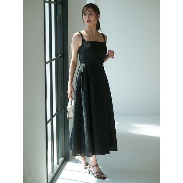 Vネックフィット＆フレアワンピース | セルフォード(CELFORD