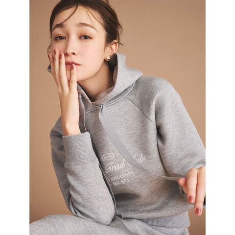 [^ԁFCWCT254109]悢c݂ƐLkAySñXEFbgnł肵t[htvI[o[Btgɂ͍G̃V[Ye[}uRoyal Trad ClubvƊIWiS̎hJB傫߂ɐݒ肵t[hʔQB{͂Ƃ݂ƃĉiȃOOfނgpĂAƌ郁^̃R[hGh|CgłBX|[eBȃfUCGgCELFORD炵iZAJWAȂfUCɗƂ݂܂BVeBX^Cɂ͂AsV[ɂ߂̃ACełBF nF LkFL 򊴁F ňFƖ̊֌WɂAۂFČꍇ܂B܂p\REX}[gtHȂǂ̊ɂA኱iƉ摜̃J[قȂꍇ܂B\߂Bi̐F́AiPi摜QƉB i摜̓Tv̂߁AFTCY̎dlɕύXꍇ܂̂ŁA\߂B