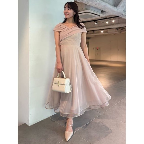 完売品♡アダムエロペ 深Vネックジャンパースカート　サロペット 完売品♡アダムエロペ 深Vネックジャンパースカート サロペット