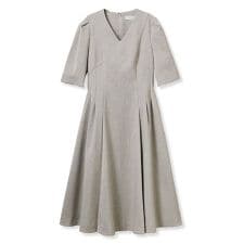 Ｖネックフィット＆フレアワンピース