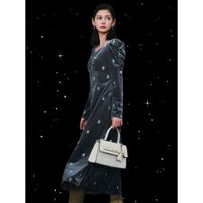 花柄刺繍ベロアワンピース