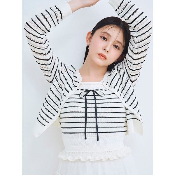 新品☆ ANAYI タフタフードブルゾン/セオリー、23区、ロペ、セルフォード 新品☆ ANAYI タフタフードブルゾン/セオリー、23区、ロペ、セル