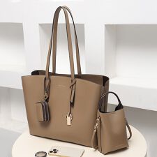 マーキュリーデュオ(MERCURYDUO)の【MERCURYDUO】ラージトート スマートショルダー WFキーケース　三点セット