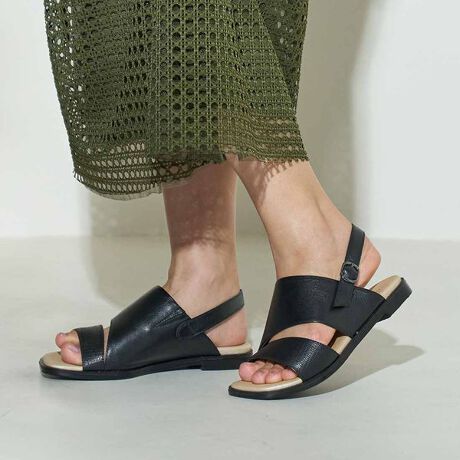 [^:IGSQ44197E]lC̍b[Jo[h^CvɔvXꂽfUCBx[VbNȃubN͂A▭ȃjAX̃RrJ[́AꂢڃJWA烂[h܂ŕLX^COƃ}b`DGACełBfC[[XɊtbg^CvARÉBWEB菤iƂȂ܂Bing̗Sn̔閧̗ǂVRU[_炩ɓށA{vfނgpiꕔiԂ܂jBiȉAނقǂɖ킢Ă̂{v̖͂łBA[`T|[gIWiC\[ӂӂƏ_炩łȂAKxȒe͂葫̃A[`T|[gB׏d̃oXۂAւ̕Sa炰܂BgbheCXg̒V[YghɍEꂸA؂ɒȂx[VbNȃfUCBfނq[AVGbgɂV[ÝAJWAłȂLC߃X^Cɂ}b`܂B3Eing COf F BLAABGAAE{viU[h^j{{viXeAj^OGCE{viXeAjq[1.5^CYRE