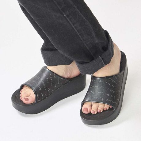 [^:IGWG44203]jZbNXȃfUC͂̃Jo[T_BNbV̍fނgpAsɒnʂ`ՌʓIɋz܂ByʂŒe͂̂_炩ȑfނ́Aݍނ悤ŉKȗSnT|[gBIȃ{[\[́AX^CAbv܂BX^CÕ|CgƂȂJ[WJ́BfjJ[SpcȂǂ̃JWAX^COA}CbNXR[fɂœKByingzuBE HAPPYv Ȃ̖fGɂV[N[[bgBing inginĝ聥ނقǂɖ킢㎿Ȗ{vE㎿ȓVRU[gpiꕔԂjEoNω𖡂킦̂́A{vȂł̖͂͂łBA[`T|[gIWiC\[E_炩łȂAKxȒe͂̃A[`T|[gBE׏d̃oXۂAւ̕SyBgbheCXg̒V[YEghɍEꂸA؂ɒȂx[VbNȃfUCBEfނq[AVGbgɂ܂ōSV[ÝAJWAV[łȂLC߃X^CɂXXBAfނ͎Ԍo߂gp󋵂ɂLk邱Ƃ܂B܂A˓⊦gɂė򉻁Ejꍇ܂̂ŁApEۊǎɂ͒ӂKvłBił̂܂ȂǑ傫ȕׂƔj邱ƂA\[̖Ղ⎼Cɂ芊₷Ȃ邱Ƃ܂̂łӂB3Eing COf : BLAGYABLXAPKXEAo[q[5.5^Xg[3.5