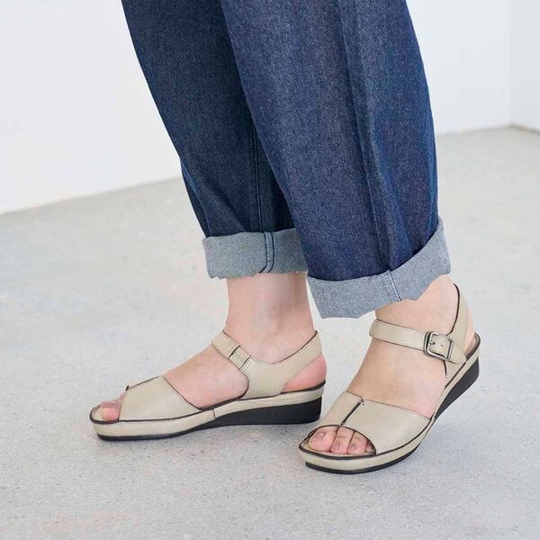 【HIMIKO】キルティングスタッズサンダル　ブラック 在庫残りわずか】【SALE】キルティングスタッズサンダル/641223