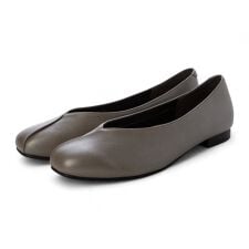 【WEB限定】スクエアトゥVカットフラットシューズ