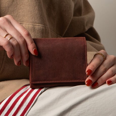 [^:HAW006][܂BOȂVvƁA@\B][ǃX}[gɁB`[vȊOςᖞłȂB܂łƖ{vgBĝAGCWOy߂fނIє܂B傫ȃ}`ŃAR[fBÎ悤ɊJAeʁBǂɉ̂ڂŕ̂g₷̃|CgłBJ[h|PbgɃt[|PbgAwʃ|PbgƁAڈȏ̎[͂AɃJ[hĂ܂ȏɊLXƂgSn̍złBuƏvHvAbvU[vIC𑽂܂񂾊vȂ̂ŁAgނقǂɃcƐ[݂Ă܂BƒgĂANoĂN悤ȊvzɎdオ܂B