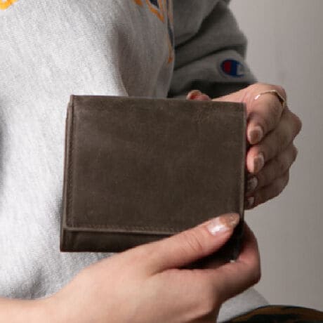 [^:HAW006][܂BOȂVvƁA@\B][ǃX}[gɁB`[vȊOςᖞłȂB܂łƖ{vgBĝAGCWOy߂fނIє܂B傫ȃ}`ŃAR[fBÎ悤ɊJAeʁBǂɉ̂ڂŕ̂g₷̃|CgłBJ[h|PbgɃt[|PbgAwʃ|PbgƁAڈȏ̎[͂AɃJ[hĂ܂ȏɊLXƂgSn̍złBuƏvHvAbvU[vIC𑽂܂񂾊vȂ̂ŁAgނقǂɃcƐ[݂Ă܂BƒgĂANoĂN悤ȊvzɎdオ܂B