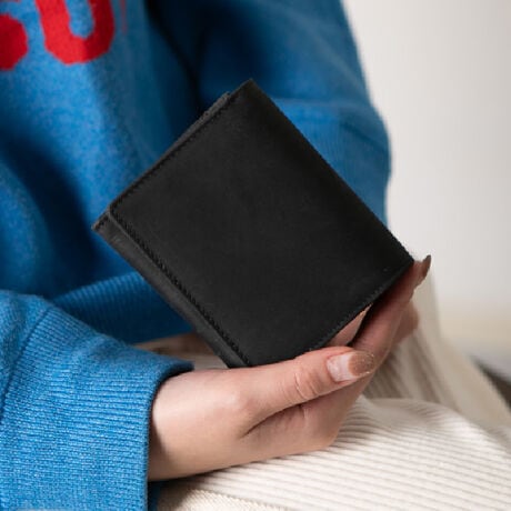 [^:HAW006][܂BOȂVvƁA@\B][ǃX}[gɁB`[vȊOςᖞłȂB܂łƖ{vgBĝAGCWOy߂fނIє܂B傫ȃ}`ŃAR[fBÎ悤ɊJAeʁBǂɉ̂ڂŕ̂g₷̃|CgłBJ[h|PbgɃt[|PbgAwʃ|PbgƁAڈȏ̎[͂AɃJ[hĂ܂ȏɊLXƂgSn̍złBuƏvHvAbvU[vIC𑽂܂񂾊vȂ̂ŁAgނقǂɃcƐ[݂Ă܂BƒgĂANoĂN悤ȊvzɎdオ܂B