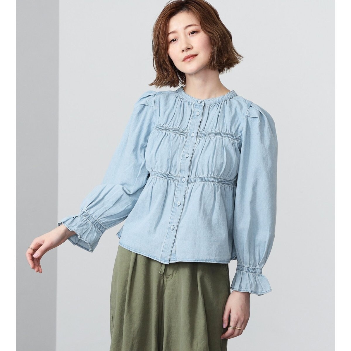 【中林美和さん着用】SOMETHING スモッキングデニムブラウス サムシング（SOMETHING）/【中林美和さん着用】SOMETHING