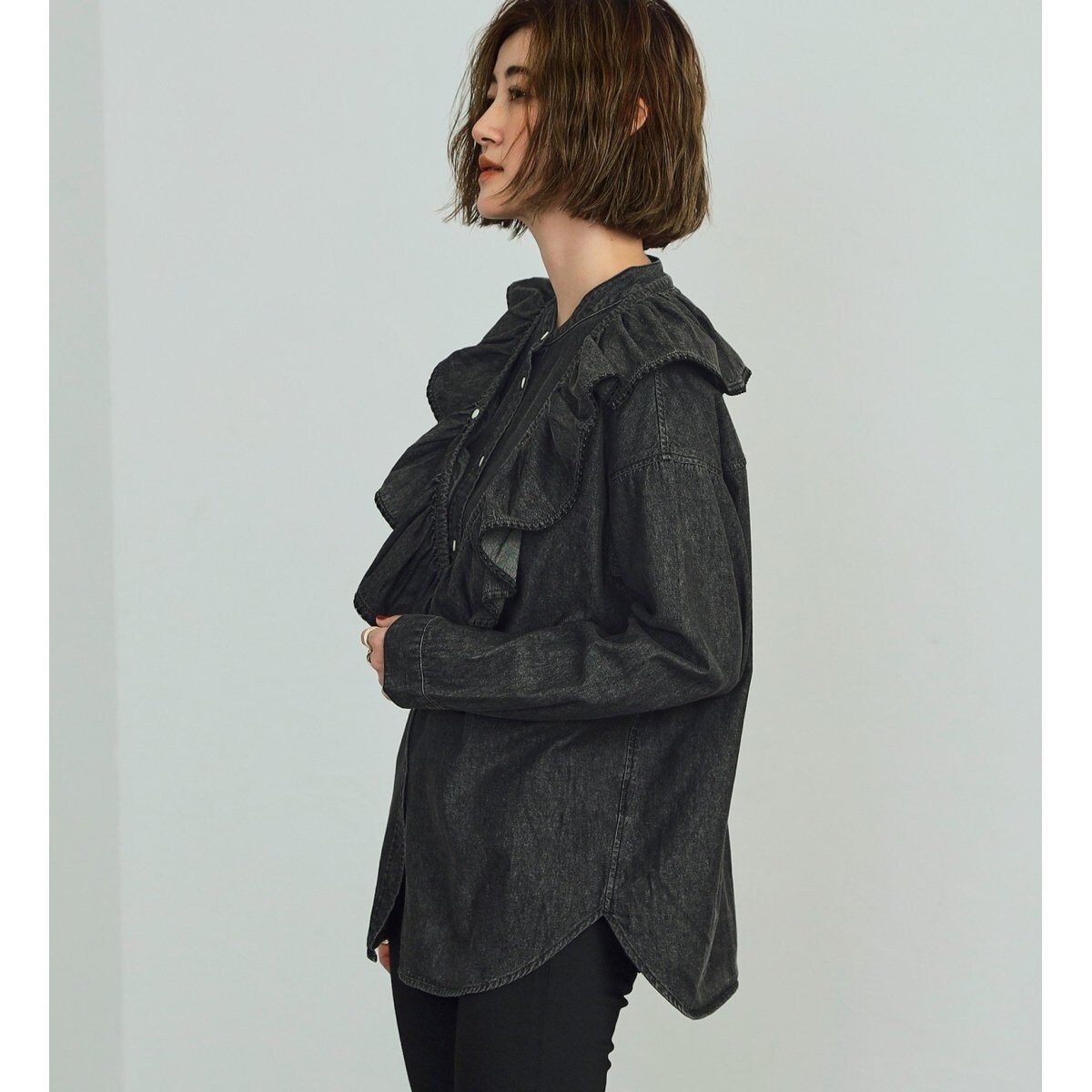 kanonさん着用】SOMETHING マルチウェイフリルデニムブラウス