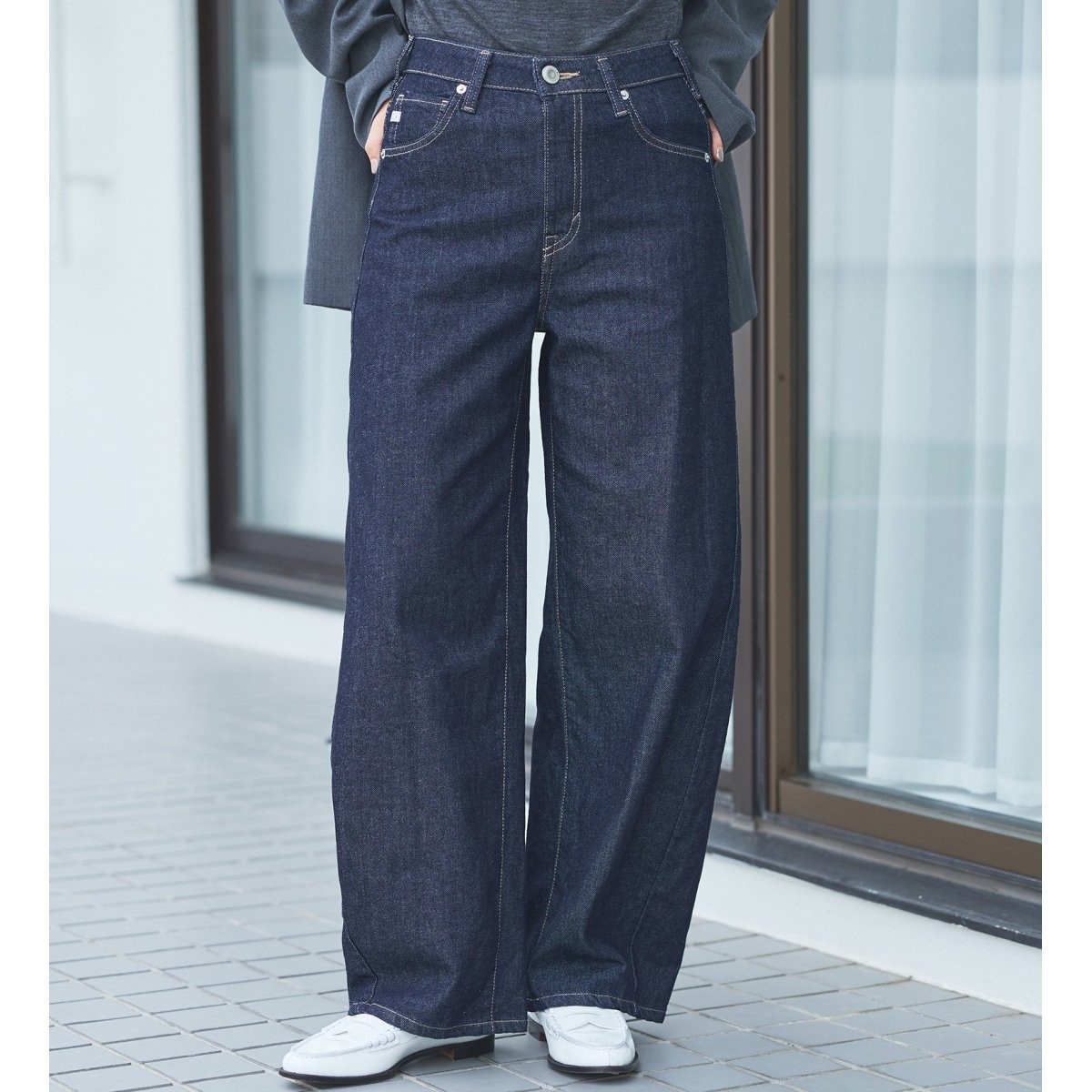 SOMETHING HANAカーブテーパードデニムパンツ | サムシング(SOMETHING