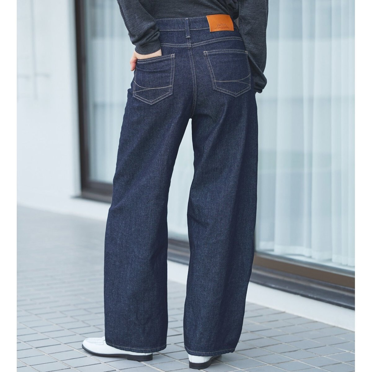 SOMETHING HANAカーブテーパードデニムパンツ | サムシング(SOMETHING