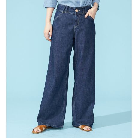 [^ԁFSS135-0001]̉āAVõZ~ChpcBʋCɗDꂽDOBBYgD̃Xgb`fނƁAgĥVGbgŁAĂ̂Abvf[g܂BFabricFʋCQIDOBBYXgb`fގƎ̊ԂɌԂDOBBYgD̃Xgb`fނgpBʊ̂DgD́AƂ̐ڒʂȂ߁AꂪǂAƂ͂SnłBDOBBYDɂ邱ƂŐnɖc݂o邽߁ACgEGCg̔n̑fނłAEɂA芴̂|CgBDesign / SilhouetteF肪RpNgA~bhCŶ胏ChVGbgBlCSEMI WIDE(SKY35)ƓtBbgŁBChxgEGXg}[NAʒurʂoBtg̑傫߂Ȗؐ{^yCȈۂvXB