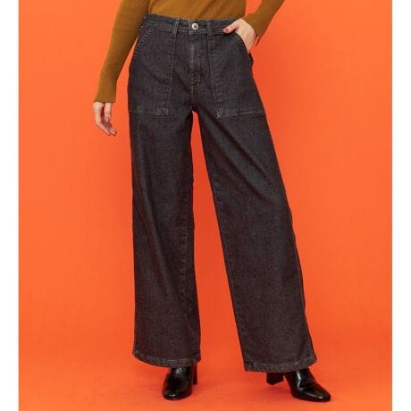 [^ԁFSW158-0002]Material & FabricyfjfށzSOMETHING̖ȂɓuBODY FIREvfjBɐG郈Rɂ́unRbgvgp邱ƂŁAȖ{̕ۉ@\őɈoAƐSn悢g܂BÂQꂽnRbgɂAӂӂƂɏ̐Sn͂łDesign / Silhouette͂ƁAɌĂ₩ɍL郏ChVGbgłBCԂꂵ₷Chpc茩悤AxCJ[fUC̗pB̎oʂ_fUCŁAȂꊴƃX^CAbv𗼗܂BobN|Pbg߂ɐݒ肷邱ƂŃqbvgbvoAɂčLVGbgƑ܂āAQ̋rʂ𔭊܂BSpecial Feature: NANO FINERۉH͂ɁuNANO FINEiimt@CjvH{AvXBW[Yɕt׋ۂ̑B99.9}A₩ŐȏԂL[v܂Bɂ肪ȐĽƂȂۂ}邽߁AJVԕU̕ɂœKBJԂĂRیʂ邽߁AȐSn܂B