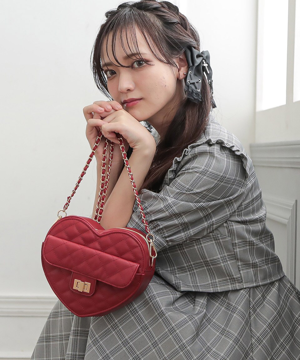 ボストンショルダーバッグ（L）ハート柄キルティング 楽天市場】ALTROSE ボストンバッグ ボストン ミニボストン
