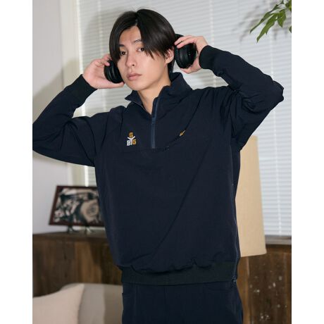 [^:312RD441]GBGSOXj[hWbNłBƐ܂dlŁA₽ʂɂAEGXg̃t@Xi[ŒEȒPɂł܂BXgb`ɗDĂ̂ő̂𓮂ĂXgXɂKɉ߂܂BX|[eB[ȃVGbgŃ|Vc⃂bNlbNȂǂƍ킹₷fUCɂȂĂ܂BiiԁF312RD704jƃZbgAbvŒpƁAX^CbVɒȂĂ܂B