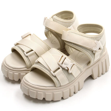 [^:5831_1]ymaaRuz}[w炵IIx̎ɍt@bVAP鏗̉łfC[gh܂ŗlXȃV[Y𒆐SɓWJĂ܂BlC̃X|[cT_B{[ՂȌŃX^CAbvCƂ̑fj⃏Chpcɂ͂łA^CgXJ[gEtAXJ[gEs[Xƍ킹ƔbOCoĂ܂Byʃ\[1ĂɂX|[cT_łB^E[XAEghA܂ŁAlXȃV[ő劈IX^CbVȂ̂Ɋyȍŏ{T_B̃R[fɎΑ{R[fɑςBEAbp[ɂ͍vgpĂA悭ɓ݂₷ȂĂ܂B@X[Xfނ͏_炩ȕzŊ@AXG[hfނ̓ubVO̊ȒPȂłꂢɕۂĂ̂͂łBfނ̓ÃLYVA܂͐Fꍇ܂B@JȂǂŔGꂽꍇAFڂ肷ꍇ܂̂łӂB