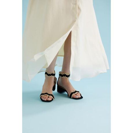 [^ԁF350IS136-6670]STACCATOőlC̃EF[uJbgfUCT_V^VfUCœoBVѐSGXjbN̎hJɃX^CbVȃtHBXNGAgDŃghvXꂽAꂢڂɂJWɂǂȃR[fBl[gɂ̂悢AƌXJbṽJbeBOxgX^CÕ|CgɂȂfUCT_łBobNWbvŒEȒPAANXgbvȂ̂ň芴QłB