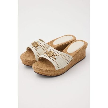 [^ԁF350IS137-7920]lC̃RNT_ɐVfUCoI[U[JbgꂽfUCɁASTACCATÕRCxggCNBƂvbgtH[̃RNq[Ōyʂe͐zǂׂɂ̂łB