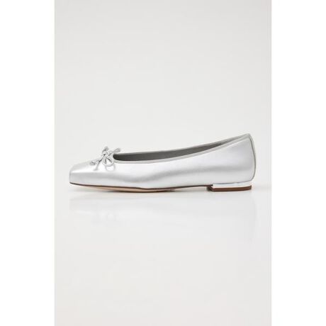 [^ԁF350HS112-2030]ItBXJWAɂd󂵂Ă鐳hȃoGV[YBNbVƏ_CȂVo[q[|CgłBԂAꌩĂ̂ɂǂȃX^COɂ킹₷AubNx[X̃̃_CJbgfUCɍGghCNȏ{ȃVo[J[߁B