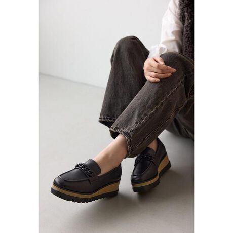 [^ԁF350IA148-8160]STACCATOԁV[YXő劈􂵂ĂAlČV[Yɂ̑Җ]̍\[VoBEbhEFbW~ubÑV[N\[[hŗۂɁBNVJŃGbŴ`F[ANZgBƗXb|^Cv~[t@[̂悤ȃ_ȃfUC|CgBmg[J[Ȃ̂ŃX^COI΂AfC[ɑ劈􂷂A߃V[YłB